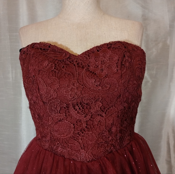 Speechless Strapless Formal, Sparkles, Short burgundy Corset LaceUp Back, Lace,5 - Picture 7 of 12